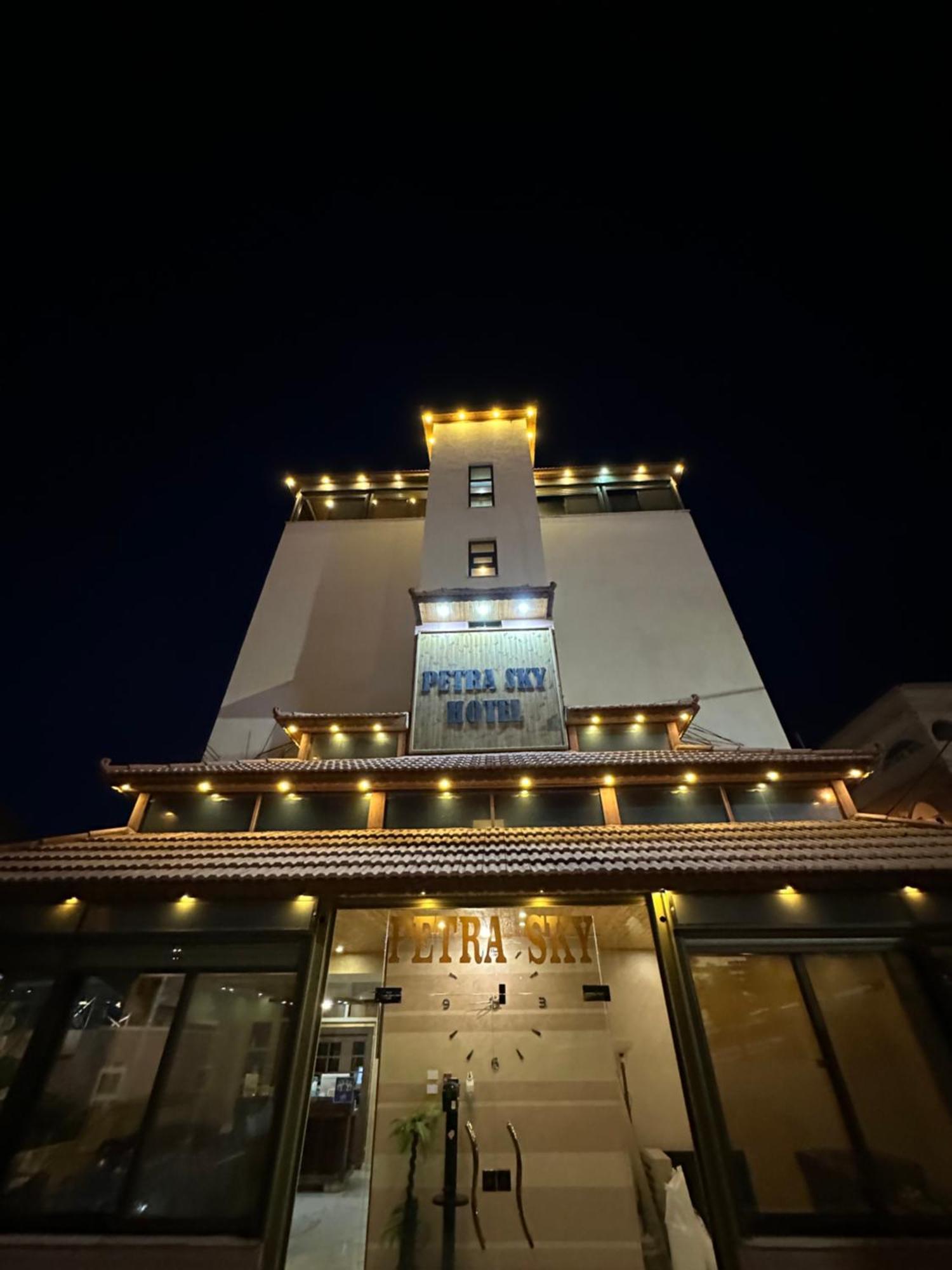 Petra Sky Hotel Wadi Musa Buitenkant foto