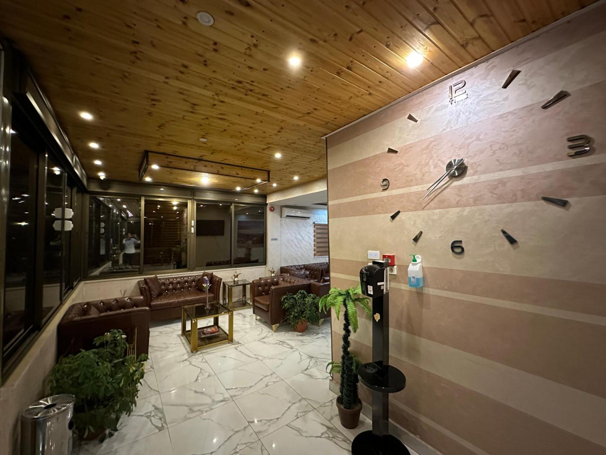 Petra Sky Hotel Wadi Musa Buitenkant foto