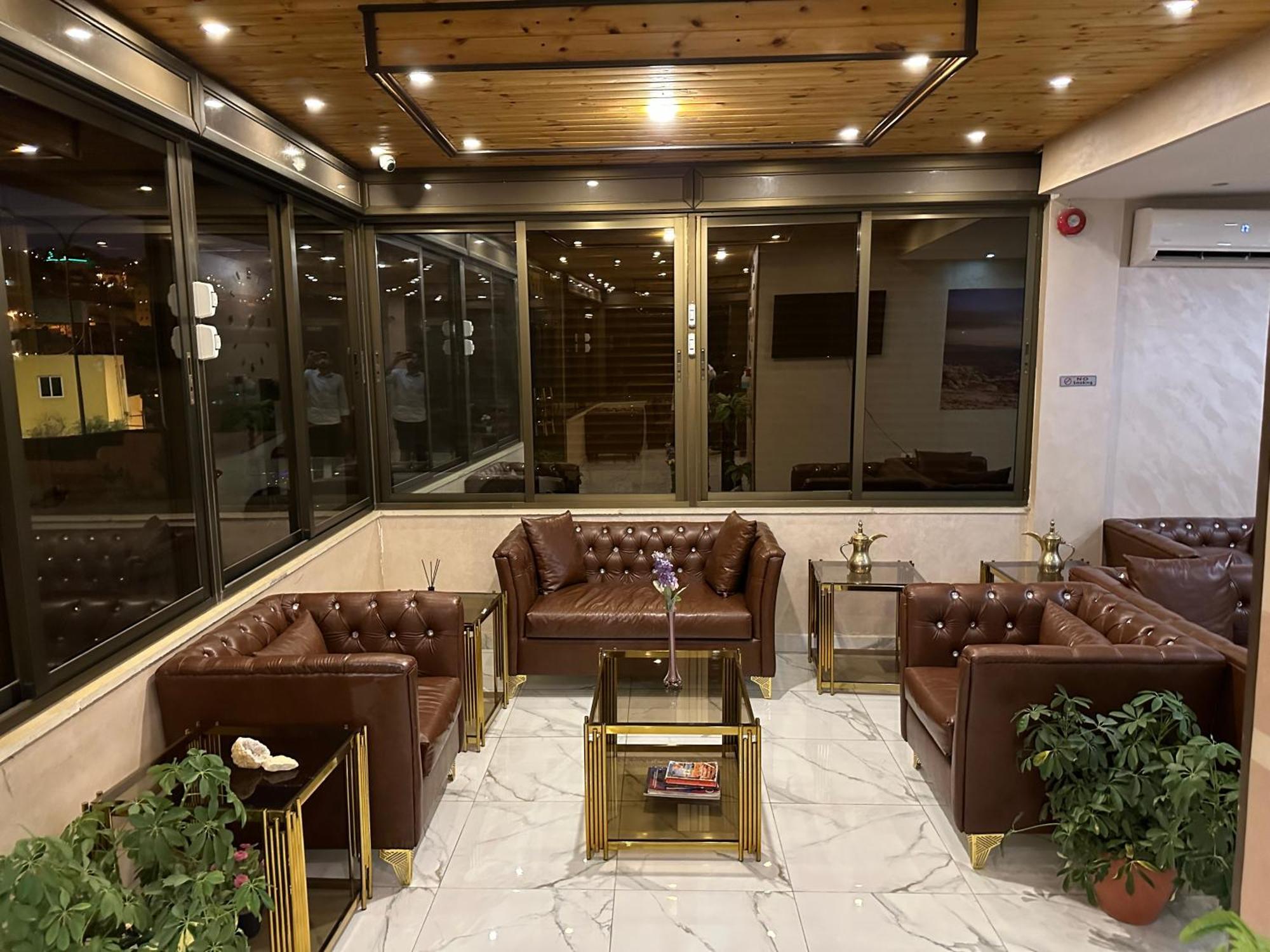 Petra Sky Hotel Wadi Musa Buitenkant foto