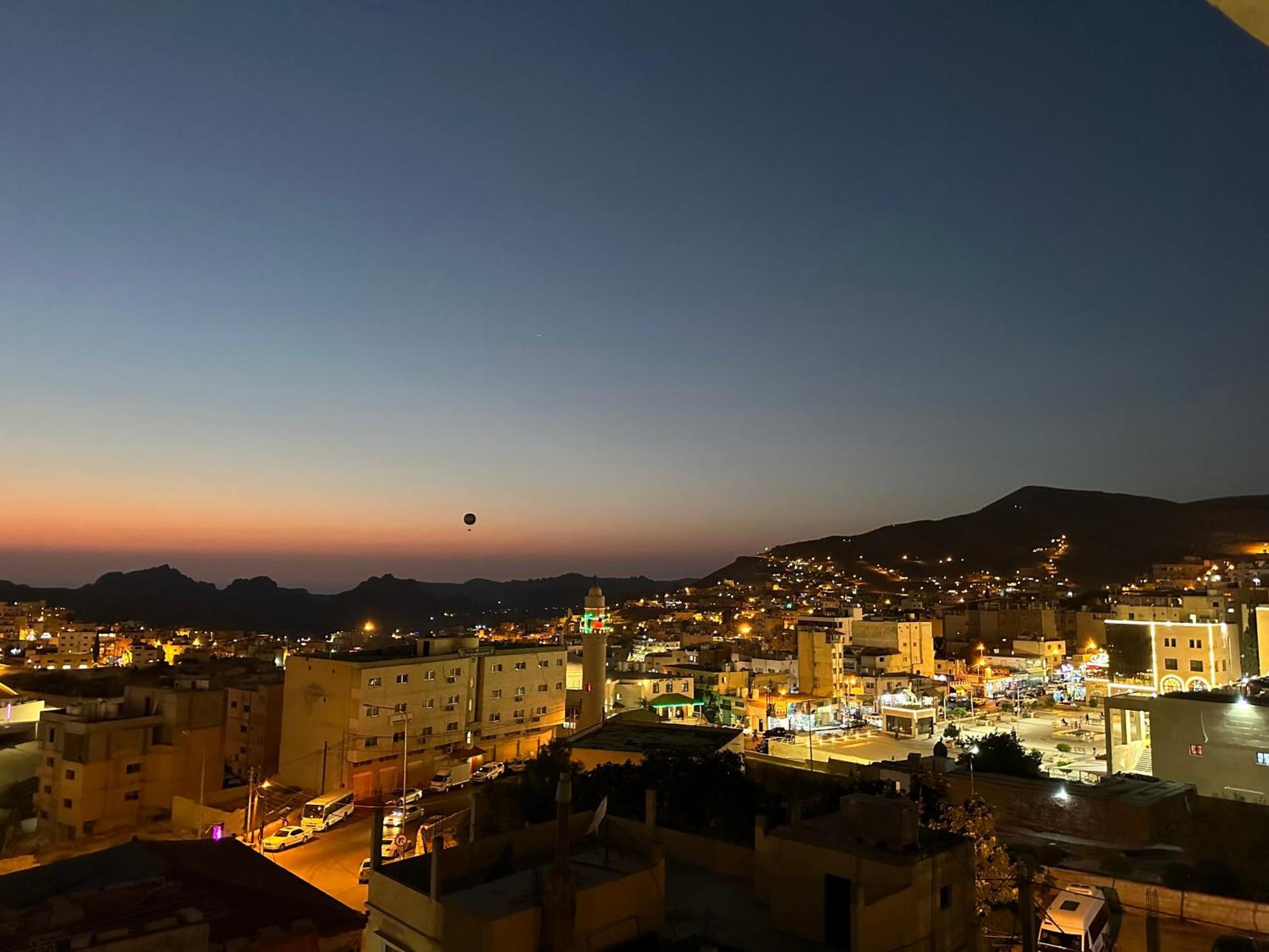 Petra Sky Hotel Wadi Musa Buitenkant foto