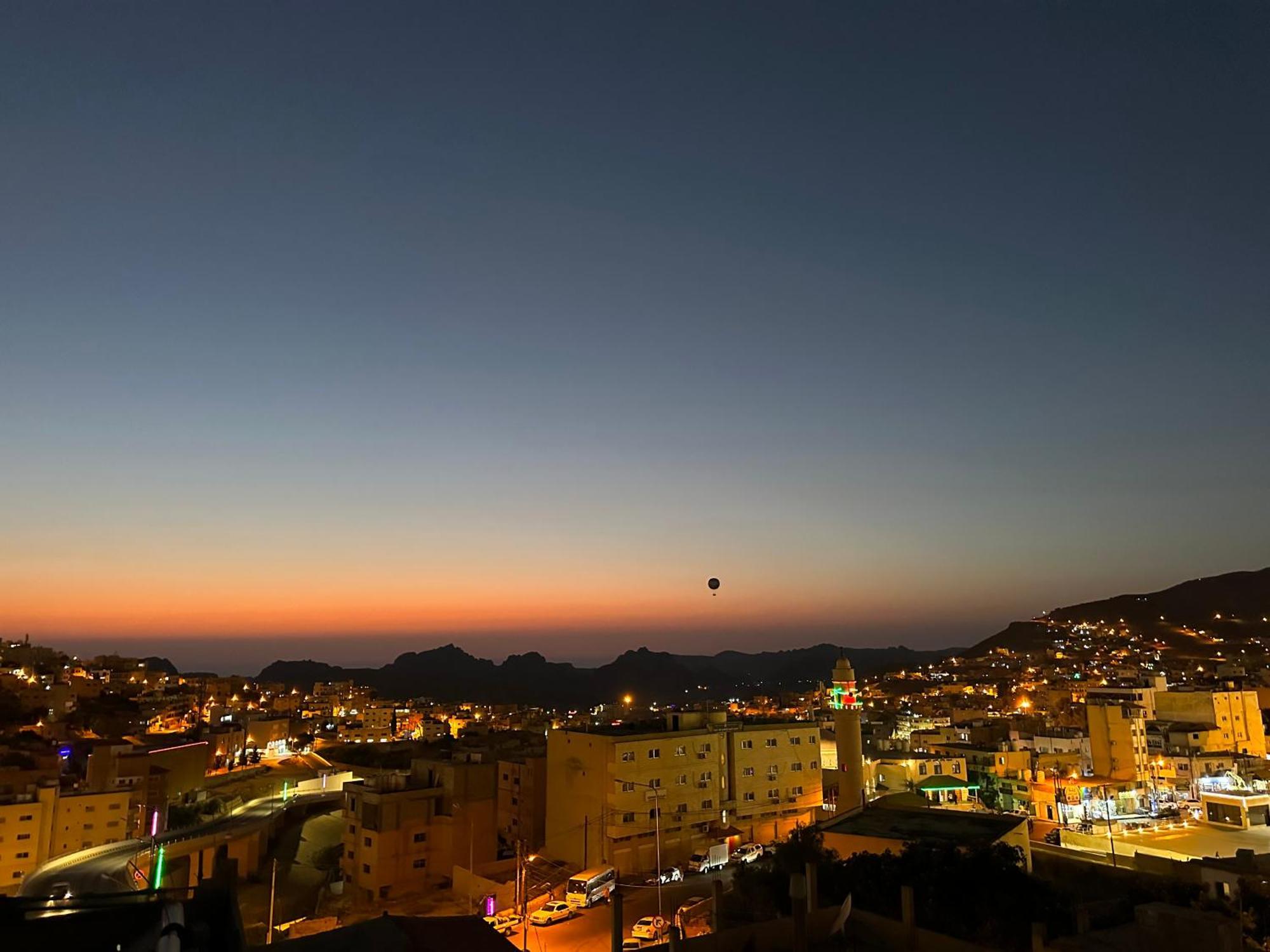 Petra Sky Hotel Wadi Musa Buitenkant foto